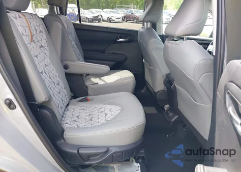 2022 Toyota Highlander Hybrid Xle Bronze Edition z USA, uszkodzony, nr VIN 5TDABRCH6NS539375